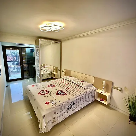 Casa Ovi * Saturn